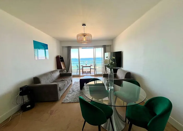 Апартаменти T2 Le Colombier *