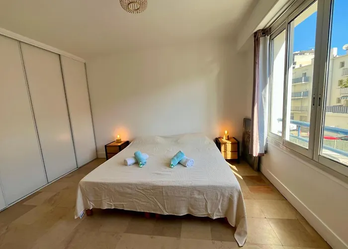 T2 Le Colombier * Антіб